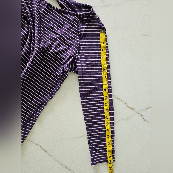LULULEMON Physically Fit Open Back Purple Stripe T Shirt Sz S/M? - Picture 12 of 12